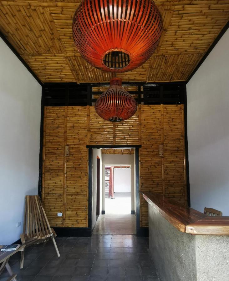 Chale'S House Hotel ซานฮวนเดลซูร์ ภายนอก รูปภาพ