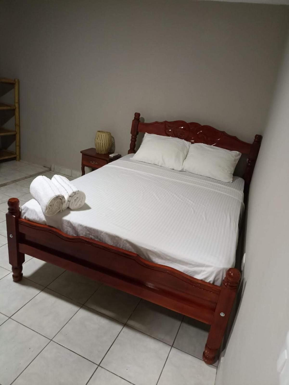 Chale'S House Hotel ซานฮวนเดลซูร์ ภายนอก รูปภาพ