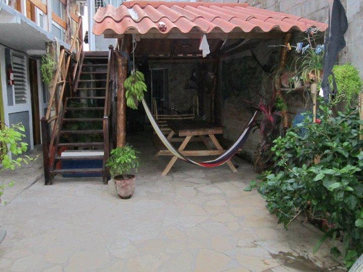 Chale'S House Hotel ซานฮวนเดลซูร์ ภายนอก รูปภาพ